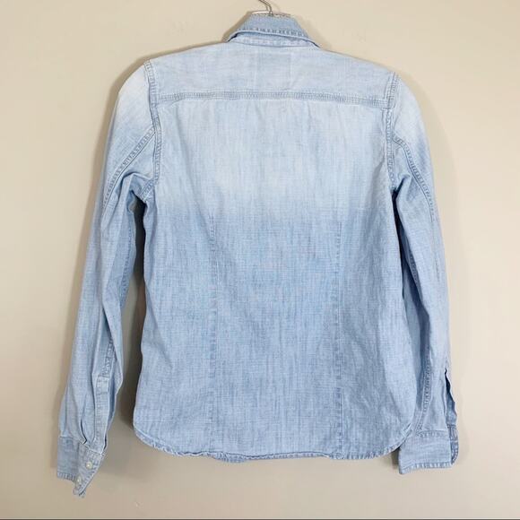 American Eagle Light Wash Button Down Shirt - Picture 4 of 4